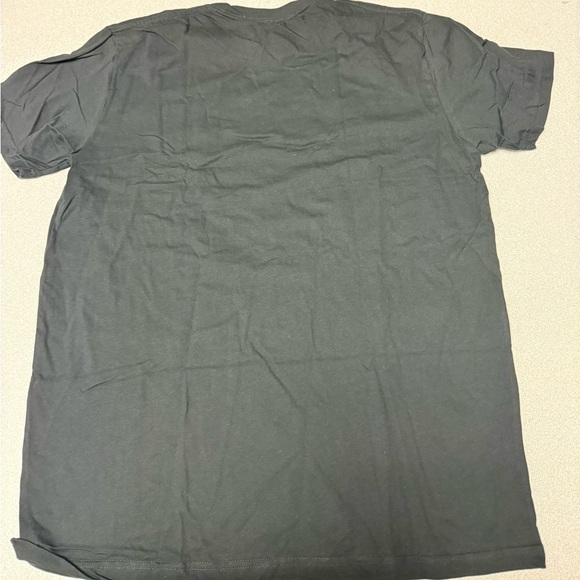 RVCA Charcoal Tee with Blue Graphic - will ship immediately! - Picture 2 of 3